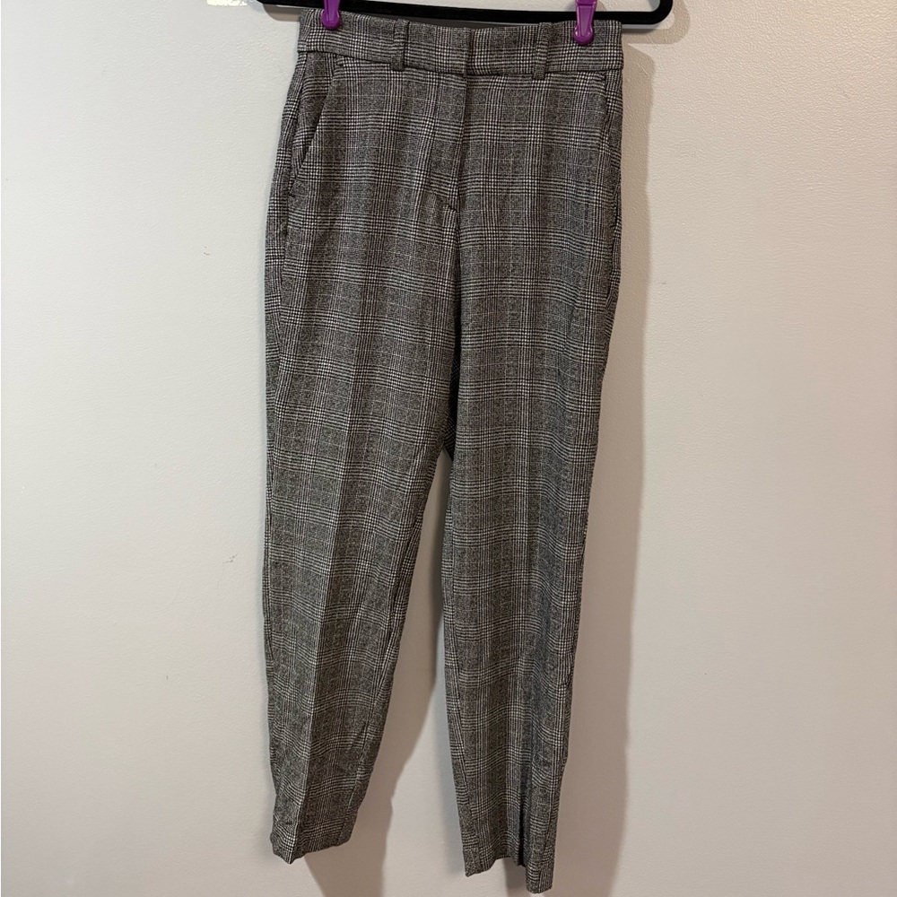 H&M Women's Gray Checkered Ankle Pants